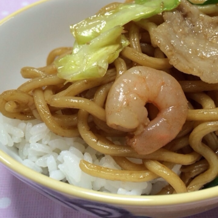 《ズボラ飯》海鮮焼きそば丼